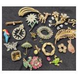Brooches, vintage, some loose stones