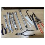 Wrenches & pliers, John Deere