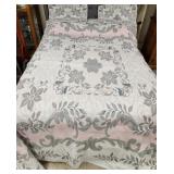 Bedspread & 2 pillow shams