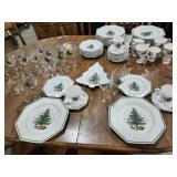 Nikko Christmastime China Set