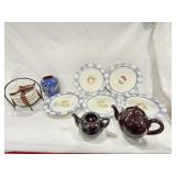 Plates, vase, teapots, coasters