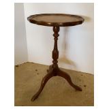 Pie Crust Tea Table 13in dia