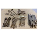 Oneida set of 12 Flatware