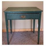 Primitive Table 28x21x28