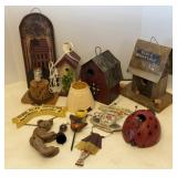 Country House & Birdhouse Decor