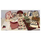 Decorative Hand Towels & Pot Holders