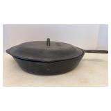 Lodge Cast Iron Skillet & Lid (10in)