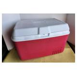 Rubbermaid Cooler