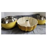 Bowls & Nordic Ware Bundt Pan