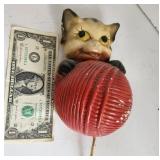 String holder, Kitten & Yarn