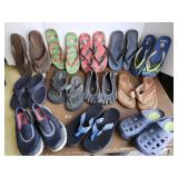 Shoes, flip flops, worn (12 Pair)