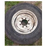 Factory 79 Ford F-250 Tire