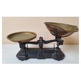 2 Pound Cast Iron Balance Scale