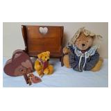 Teddy Bears & Wooden Bench