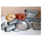 Bakeware, Bundt Pan and Angel Food Cake Pan