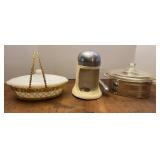 Vtg Pyrex & Glassbake Covered Casseroles