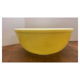 Vtg Pyrex 11in Mixing Bowl