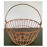Vtg Egg Basket 14in dia, 7in tall