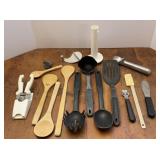 Pampered Chef Kitchen Utensils
