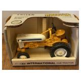 Ertl Die Cast International Cub Tractor 1/16