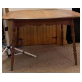 Vtg Pine Farmhouse Dining table