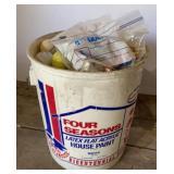 2-gallon Bucket of Shag balls & Tees