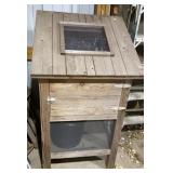 Small Chicken Coop (white cedar)
