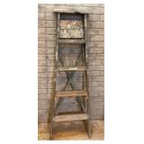 5ft Wooden Step Ladder