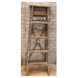 5Ft Wooden Step Ladder