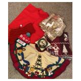 Christmas Tree Skirts & Throws