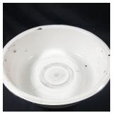 Enameled Wash Basin
