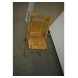 Wooden folding chairs (6)