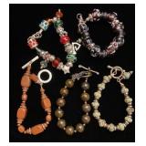 Natural stone and glass bead clasped bracelets