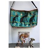 Kokopelli purse, figures (one broken)