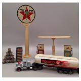 Texaco Toy Semi, Gas Pumps, Sign & Oil Cans Toy