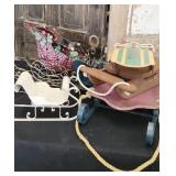 Christmas Sleigh & Sled Decor