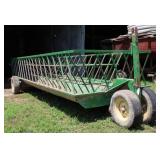 Shur Feed Portable Hay Feeder Wagon