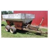 Tote Dry Fertilizer Spreader