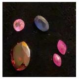 Loose precious stones