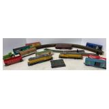 Vtg HO Train Cars & Track