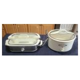 2 Slow Cookers