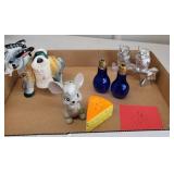 set of 4 salt and pepper shakers with light bulbs