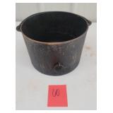 Cast Iron kettle with bale no markings