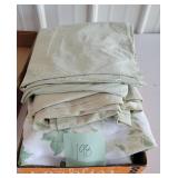 Queen sheet set & extra flat & 2 pillow