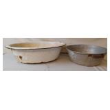 White Enamelware Dish Pan & Aluminum Pan