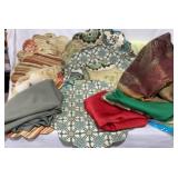 Table Cloths & Place Mats