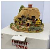 Lilliput Lane Landmarks Honeysuckle Cottage