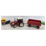 Ertl International Harvester Tractor & Wagon