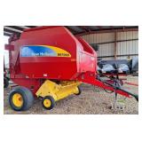 New Holland BR7060 Round Baler 4