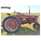 1957 Farmall 350 tractor w/ torque
